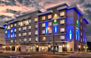 Гостиница Holiday Inn Express & Suites Victoria-Colwood, an IHG Hotel  Колвуд